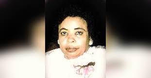 Florine Gross's Instagram, Twitter & Facebook