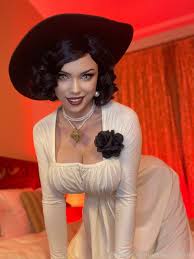 Resident Evil Village Lady Dimitrescu - pictures, memes and posts on  JoyReactor