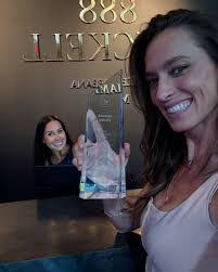 Amanda Salvato's Instagram, Twitter & Facebook