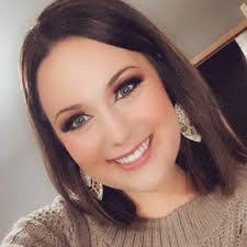 Janet Messinger's Instagram, Twitter & Facebook