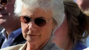 Cameron-row council cuts children's centres