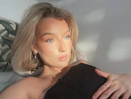 N o e m i e 💋 (@noemgrandchamp) • Instagram photos and videos