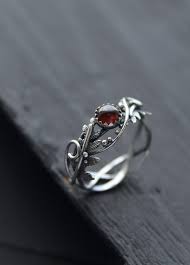 Elven Engagement Ring Fern Leaf Ring Nature Botanical Plant Etsy In 2020 Vintage Engagement Rings Moissanite Engagement Ring White Gold Unique Engagement Rings