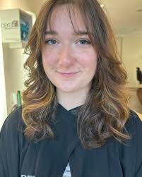 ✨ Le retour du brushing : votre allié pour un coiffage au top ! ✨ Envie  d'une chevelure impeccable, pleine de volume et de mouvement ? Le brushing  fait son grand retour,