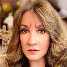 The Enso Circle: Exhibition Catalog, December 2022 by lynbelislestudio