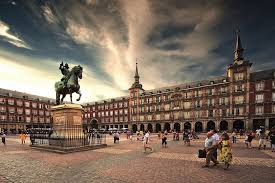 So, if both cities are as attractive to spend some time in, how do you decide which one to visit (taking in mind the distance between the two cities is about 600 km. Why You Should Visit Madrid Instead Of Barcelona 6 Reasons