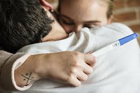 > cette image est disponible sur i.imgur.com. Annoncer Votre Grossesse Au Papa 10 Idees Originales Hello Tribu