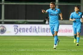 Bagi saya, inter adalah klub hebat dan saya ingin membawa klub ini mencapai kesuksesan, lanjut podolski. Arsenal S Lukas Podolski Scores Thumping Matchwinner For Inter Milan Mirror Online