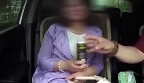 用户@59478e42】51岁老男人迷奸年轻女网友拍418个视频！被车载摄像头记录_粉丝数86615_作品数34767-资讯视频-免费在线观看-爱奇艺