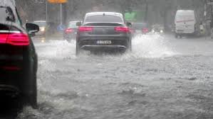 Auch in brandenburg sind die unwetter. Unwetter In Berlin Feuerwehr Hebt Ausnahmezustand Auf