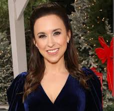 Lacey Chabert shines in Christmas in Rome