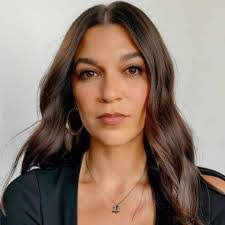 Parke Ballantine's Instagram, Twitter & Facebook