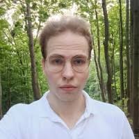 400+ profilů „Yasko“