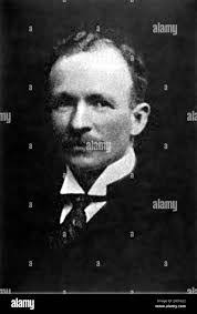 Jonathan Waddell's Instagram, Twitter & Facebook