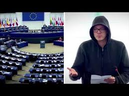 Meine cousin und meine cousine haben uns zu weihnachten dieses entschuldigungsschreiben von nico semsrott überreicht und ich find es schon. Nico Semsrott Provoziert Im Eu Parlament Sehr Geehrter Hochadel Youtube