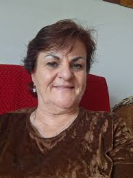 NO I MASZ 😃 1. Gdyby chodzenie było zdrowe, listonosze byliby  nieśmiertelni. 2. Wieloryb pływa całą dobę, je tylko plankton, pije wodę,  ai tak jest gruby. 3. Króilik biega, skacze, jest wegetarianinem