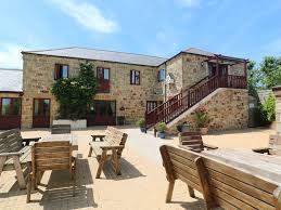 Welcome to roundhouse barn holidays. Barn Owl Quintrell Downs Bejowan Cornwall Self Catering Holiday Cottage