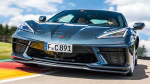 The chevrolet corvette (c8) is the eighth generation of the corvette sports car manufactured by american automobile manufacturer chevrolet. Chevrolet Corvette C8 Stingray 2020 Test Motor Info Auto Bild