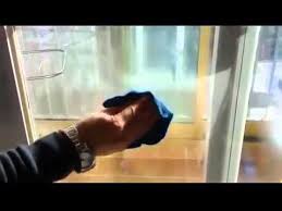 حيلة بسيطة لإزالة الملصقات عن الزجاج Youtube