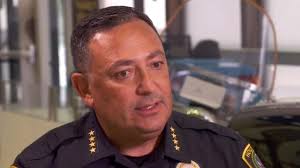 Boxing legend Floyd Mayweather is paying for George Floyd's funeral