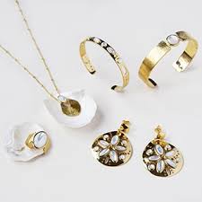 Shop over 380,000 women's jewelry from top brands such as argentovivo, disney and gorjana and earn cash back from retailers such as farfetch, macy's and overstock all in one place. Agatha Paris Com