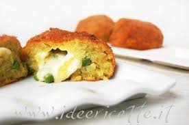 Volendo alleggerirle un po' si può sempre cuocerle al forno per un risultato altrettanto gustoso ma ben più digeribile. Ricetta Crocchette Di Riso Con Zafferano Piselli E Crema Di Carciofi Agromonte Ideericette