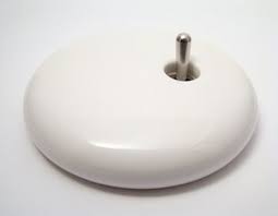 Gamme D Appareillage Electrique Elo Interrupteurs Rond Design Bois Ceramique Beto Appareillage Electrique Interrupteurs Interrupteur Design