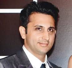 Rumours put to rest as Ratan says 'tata' to Cyrus Mistry