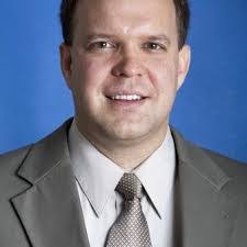 Sam Messenger's Instagram, Twitter & Facebook