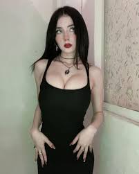 Nao Esparragoza - Free pics, galleries & more at Babepedia