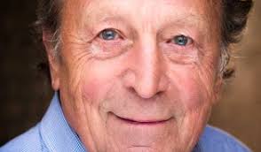 Soap legend leads all star panto in Exmouth