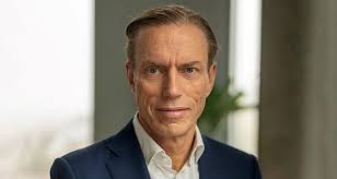 Leadership in Crisis: The Importance of Addressing Difficult Conversations 