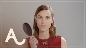 Finally, there's only one more thing to do for easy and instantly chic hair. Alexa Chung S Androgynous Hair Tutorial Alexachung Youtube