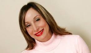 Abigail Fraser's Instagram, Twitter & Facebook