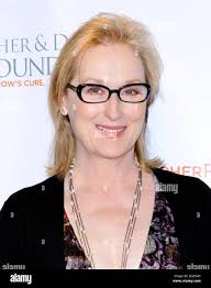 Donna reeve hi-res stock photography and images