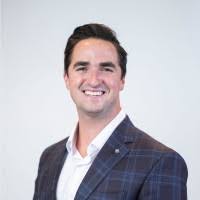 12400+ perfiles de «Sully»