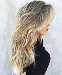 Raperonzolo, sciogli i tuoi capelli! Top 50 Taglio Scalato Lungo Per Il 2022 Capellidistile It