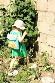 Trittsteine Fur Das Gartenbeet Diy Aus Beton Mamahoch2 Trittsteine Garten Gartenbeet Trittsteine