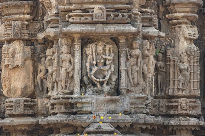 Ambarnath – The Earliest Dated Bhumija Temple in Maharashtra – Kevin Standage