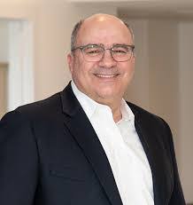 Steven Savarese's Instagram, Twitter & Facebook