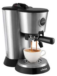 This type of machine ensures that you always achieve a perfect espresso like those served in coffee shops. 350 Espresso Maker Ideas Espresso Espresso Maker Coffee