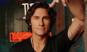 Joe Nichols Announces New Album “Honky Tonks & Country Songs”
