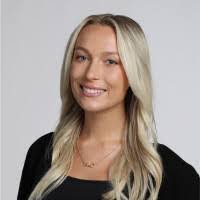 Savannah Manning's Instagram, Twitter & Facebook