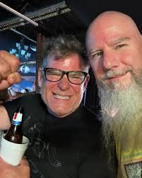 The last couple of weeks I have seen so many people that I've known over  the years, and it's been amazing to rekindle! Dave Chandler, my old friend  Chet Pierson- but one