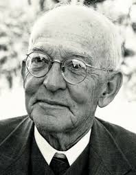 Jakob Daniël du Toit (Totius) vorgestellt im Namibiana Buchdepot