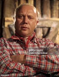 Harald Philipp WERNER PETERS als Paul Blümel in der Filmkomödie: 'Auf...  News Photo