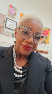 Just dropping in to say you are all beautiful😍 I scrolled 📜 through and  said damnnnnn Georgia lol 😆 (im st8 and married my eyes n vibe just dont  deny essence, aura