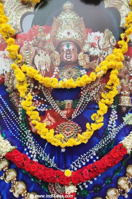 Sri Chamundeshwari Temple On Chamundi Hills, Mysuru - Inditales