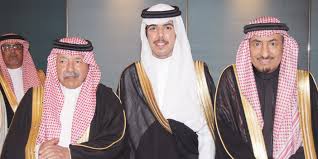 خالد بن الوليد بن المغيرة من بني مخزوم ( توفي 642م ) صحابي جليل وقائد عسكري مسلم أسلم بعد صلح الحديبية لقبه رسول الله سيف الله المسلول وقاد الجيوش الإسلامية في حروب الردة وفتح العراق والشام. Ø®Ø§Ù„Ø¯ Ø§Ù„Ø´Ø«Ø±ÙŠ ÙŠØ­ØªÙÙ„ Ø¨Ø²ÙˆØ§Ø¬Ù‡ Ù…Ù† ÙƒØ±ÙŠÙ…Ø© Ø§Ù„Ø£Ù…ÙŠØ± Ø¹Ø¨Ø¯Ø§Ù„Ø¹Ø²ÙŠØ² Ø¨Ù† Ù…Ø­Ù…Ø¯ Ø¨Ù† ÙØ±Ø­Ø§Ù†