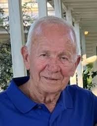 Derek Qualls's Instagram, Twitter & Facebook